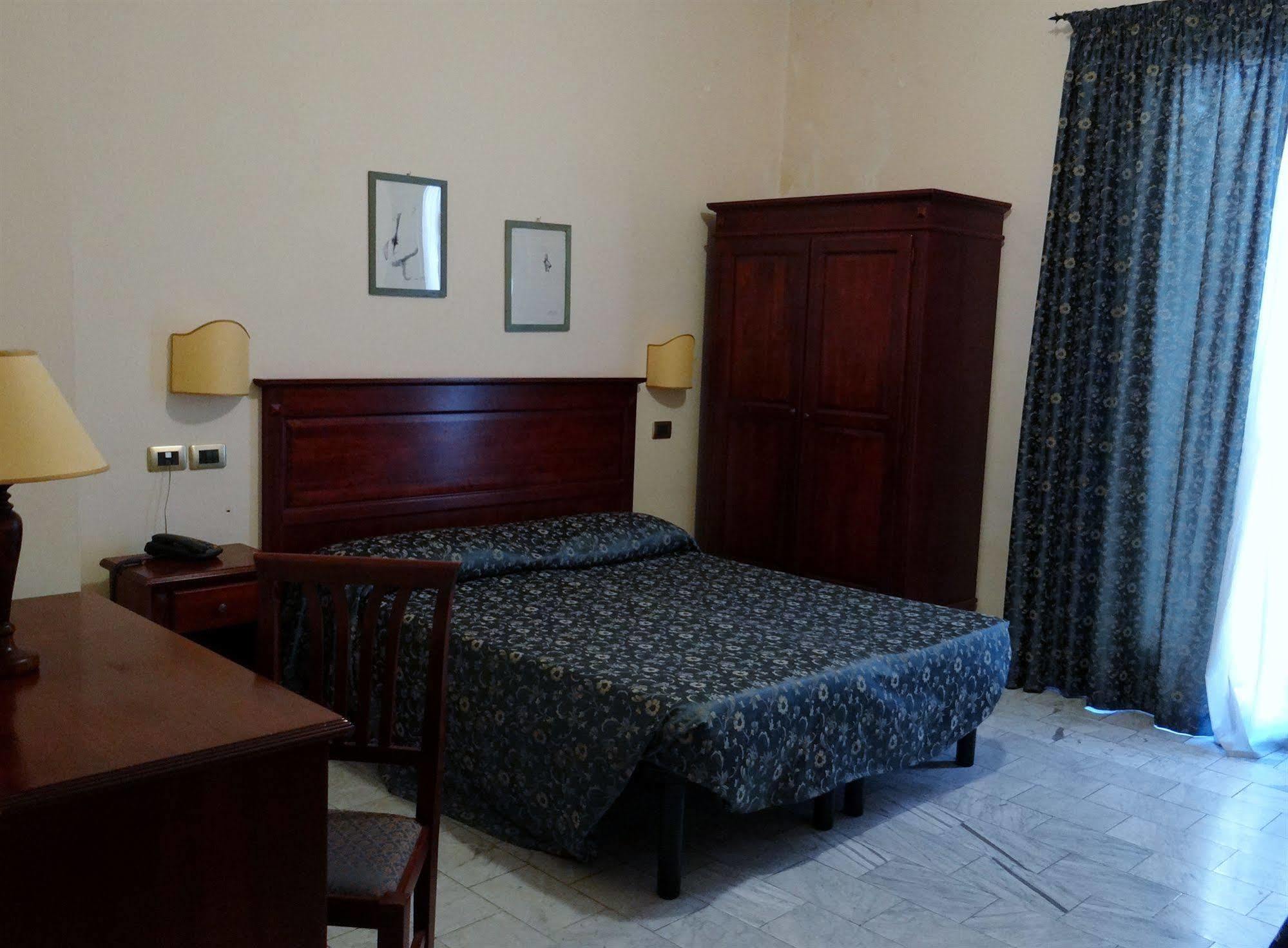 Hotel Astor Firenze Eksteriør bilde